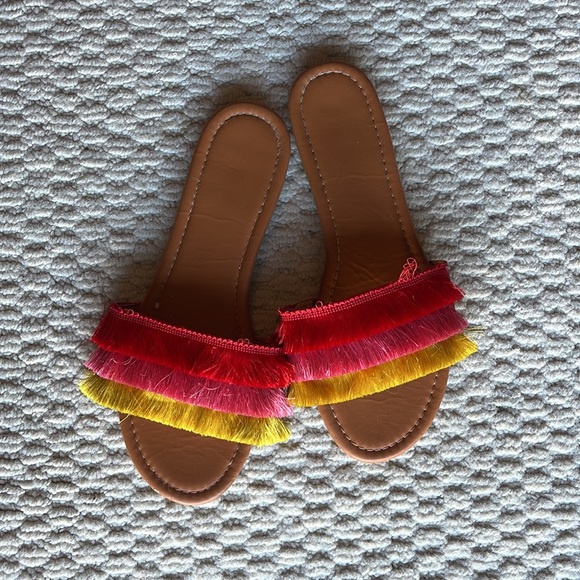 Slides - Picture 3 of 5